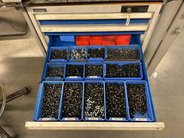 Garant werkbank metaal - afbeelding 13 van  14