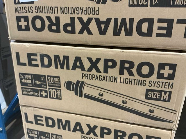 Garden highpro ledmaxpro m 55cm kweektent led bar (26x) - afbeelding 2 van  3