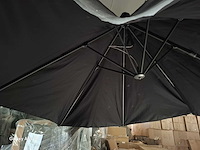 Garden impressions - parasol - afbeelding 1 van  2