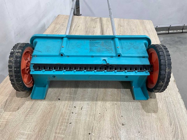 Gardena - kunstmest strooier - afbeelding 5 van  6