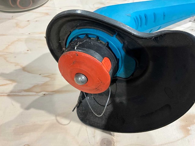 Gardena - smallcut 300/23 - grastrimmer - afbeelding 2 van  3