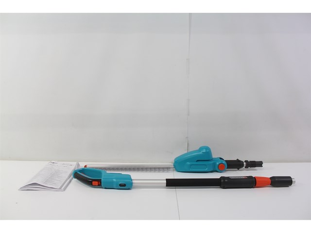 Gardena 18v heggenschaar telescopisch ths 42 cm incl. accu + lader - afbeelding 5 van  5