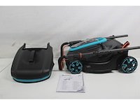 Gardena 2x18v grasmaaier powermax p4a 37cm incl. twee 4.0ah accu's + lader - afbeelding 2 van  2