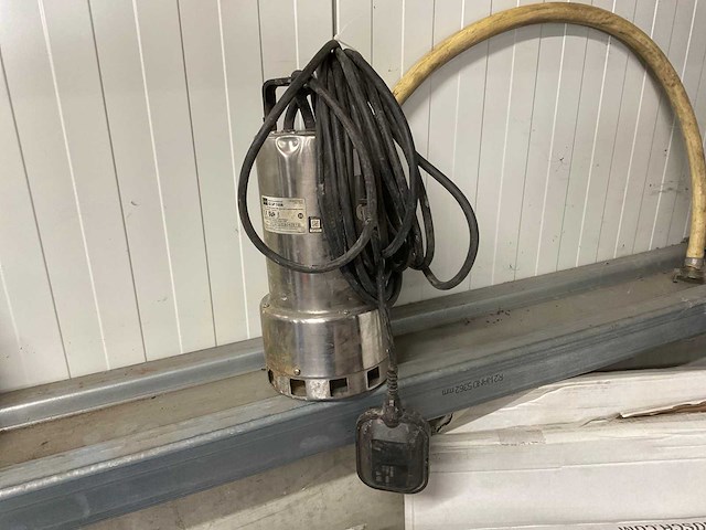 Gardenline glsp 1008 dompelpomp - afbeelding 1 van  2
