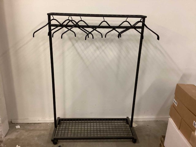 Garderobe met 8 hangers - afbeelding 2 van  2