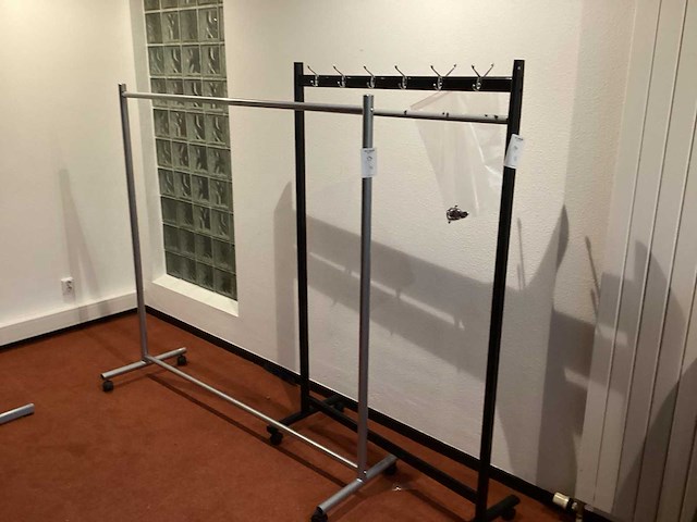 Garderobe rek (2x) - afbeelding 2 van  4