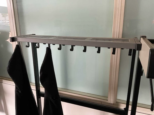 Garderobe rek - afbeelding 2 van  2