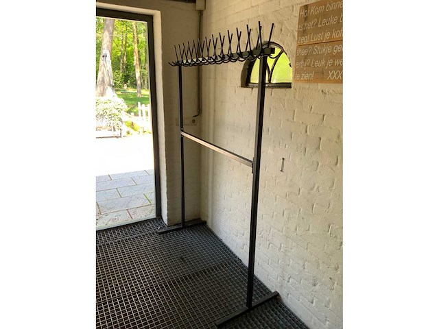 Garderobe - afbeelding 3 van  4