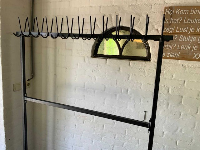 Garderobe - afbeelding 4 van  4