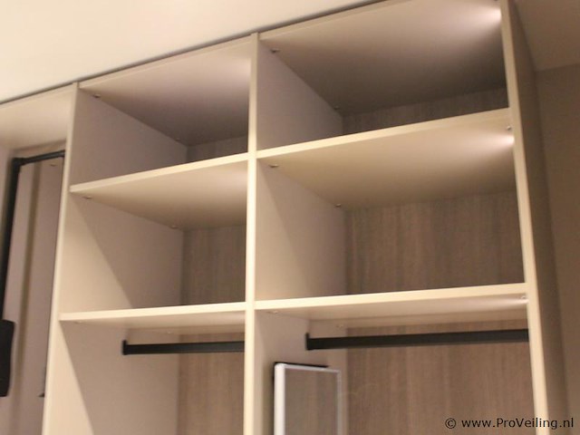 Garderobekast - afbeelding 9 van  17