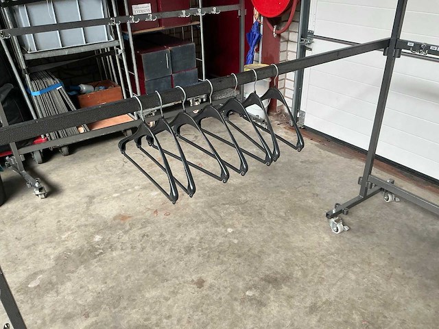 Garderobeopstellingen - afbeelding 7 van  11