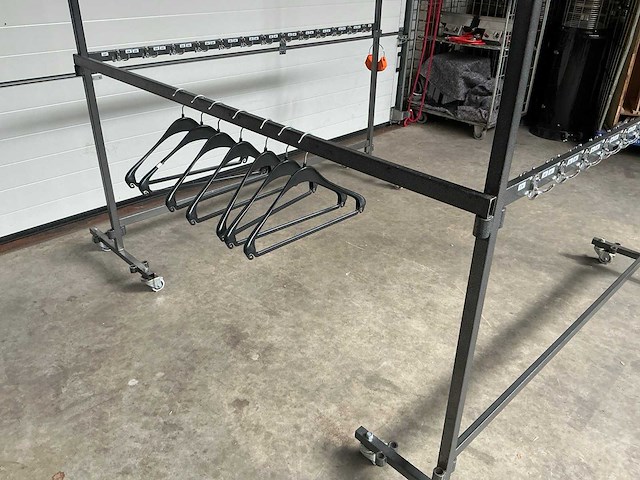 Garderobeopstellingen - afbeelding 10 van  11