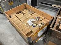 Gardinia ophangbeulgel goud glazen plank. (229x) - afbeelding 1 van  5