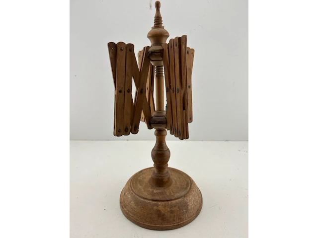 Garenwinder antiek 1890-1920 - afbeelding 3 van  3