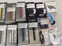 Garmin horloge banden - 15 stuks & 2 vivofit jr3 marvel black panter horloge banden - afbeelding 3 van  3