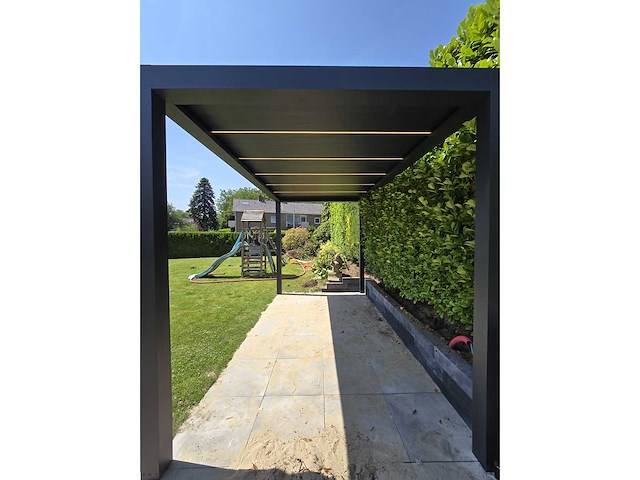 Garraf p150 terrasoverkapping 4x4m (louvre dak) pergola electrisch bediend - afbeelding 12 van  29