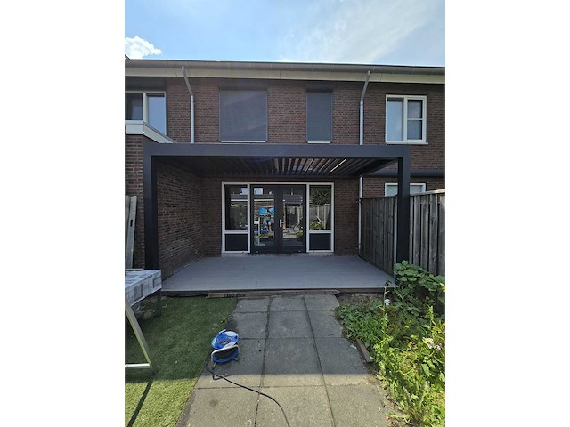 Garraf p150 terrasoverkapping 4x4m (louvre dak) pergola electrisch bediend - afbeelding 16 van  29