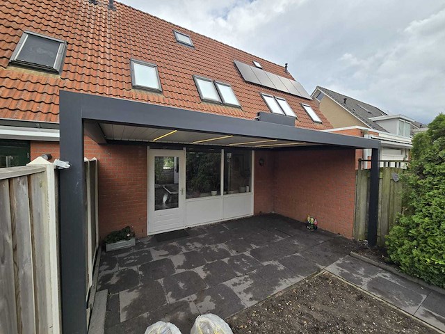 Garraf p150 terrasoverkapping 4x4m (louvre dak) pergola electrisch bediend - afbeelding 1 van  29