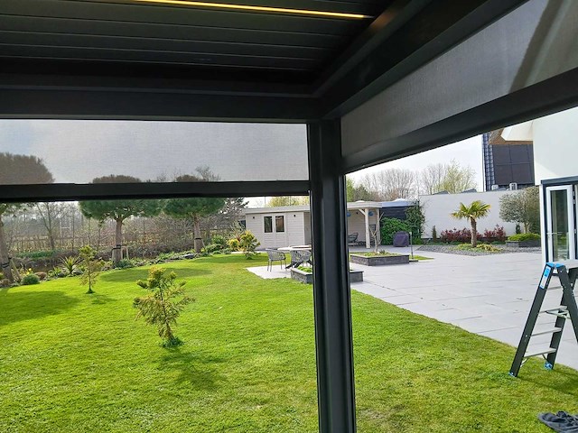Garraf p150 terrasoverkapping 4x4m (louvre dak) pergola electrisch bediend - afbeelding 26 van  29