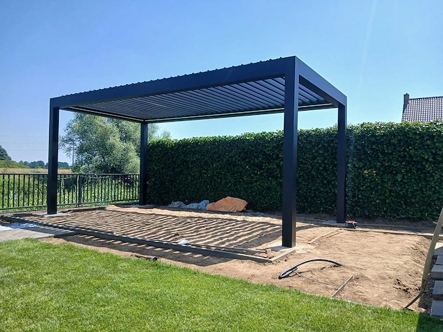 Garraf p150 terrasoverkapping 4x5m (louvre dak) pergola electrisch bediend - afbeelding 17 van  18