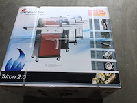 Gasbarbecue met 2 branders en zijtafels, landmann, triton 2.0 pts, rood / zwart - afbeelding 3 van  5