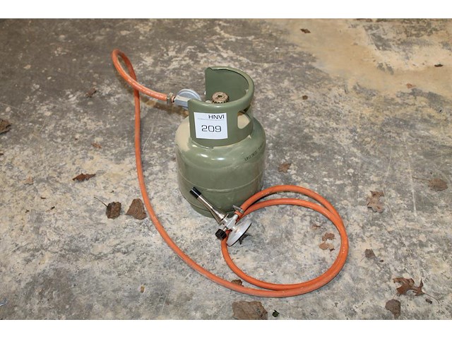 Gasbrander met gasfles. - afbeelding 1 van  2