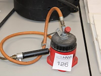 Gasbranderset. - afbeelding 1 van  2