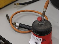 Gasbranderset. - afbeelding 2 van  2