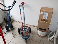 Gasbranderwagen met toorts. - afbeelding 1 van  2