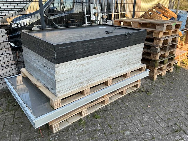 Gasfles (10x) en zonnepaneel (16x) - afbeelding 3 van  4