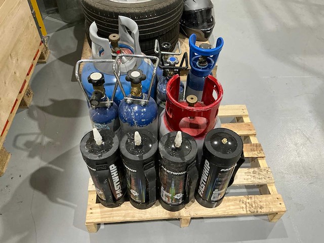 Gasfles (11x) - afbeelding 2 van  4