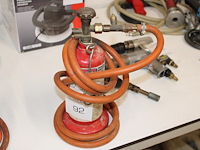 Gasfles met brander / branderset. - afbeelding 1 van  2