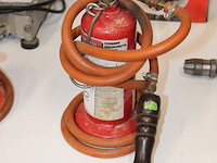 Gasfles met brander / branderset. - afbeelding 2 van  2