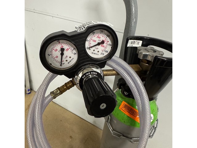 Gasfleskar met manometer, matador/supergas, formeergas - afbeelding 3 van  5