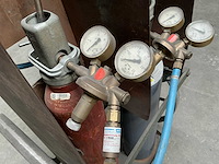 Gasfleskar met toorts - afbeelding 7 van  9