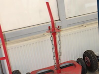 Gasfleswagen met massieve banden. - afbeelding 2 van  2