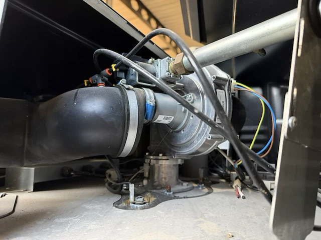 Gasgestookte hr-warmwaterboiler, a.o. smith, cyclone iii bfc 50, grijs/zwart, 368 liter | ca. 50,3 kw, 2009 - afbeelding 5 van  6