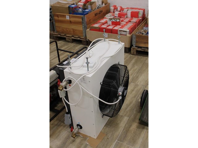 Gasheater winterwarm 230. bouwjaar 2019. volgens opgave 1 uur gedraaid. - afbeelding 2 van  3