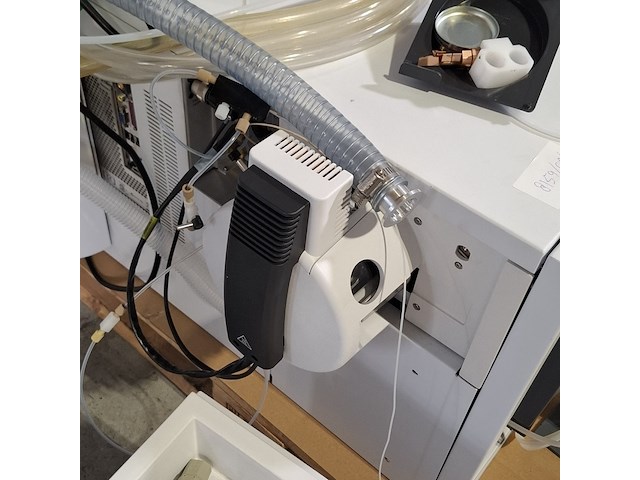 Gasmatochraaf, agilent technolgies, 6230 tof lc ms - afbeelding 19 van  22