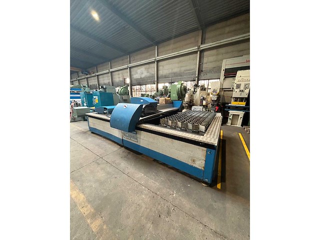 Gasparini - 2008 - spark 20040 - plasmasnijmachine - afbeelding 11 van  16