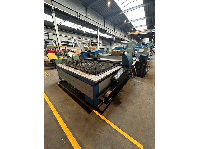 Gasparini - 2008 - spark 20040 - plasmasnijmachine - afbeelding 3 van  5