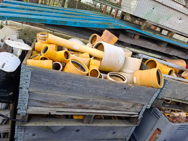 Gastec - partij diverse pvc moffen, bochten en koppelingen - afbeelding 3 van  3