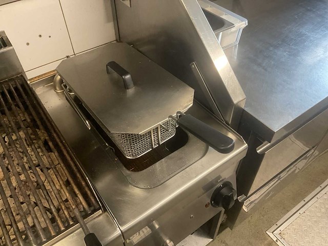 Gastro-inox - friteuse - afbeelding 2 van  5