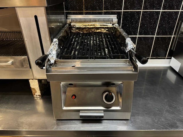 Gastro m - lavasteengrill - afbeelding 2 van  7
