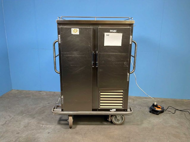 Gastronomisc montage a/s gekoeld en verwarmde transportkar - afbeelding 2 van  8