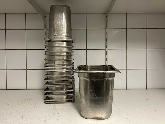 Gastronormbak - 1/6gn-200 (32x) - afbeelding 2 van  2