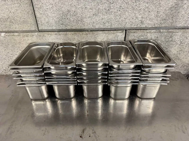 Gastronormbak 1/3 gn-100 (30x) - afbeelding 1 van  5
