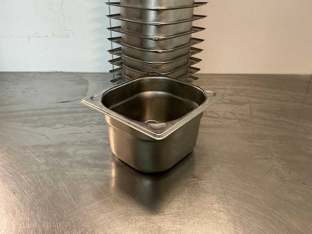 Gastronormbak 1/6 100 (16x) - afbeelding 1 van  1