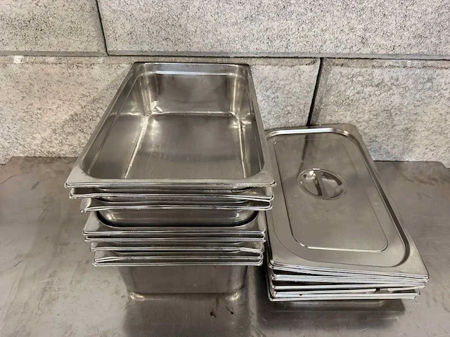 Gastronormbak met deksel 1/1 gn-150 (8x) - afbeelding 2 van  3