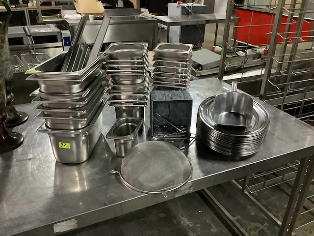 Gastronormbakken en benodigdheden - afbeelding 2 van  9